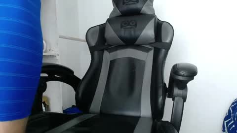 Snapshot of neitan___ chatting on 04/15/26, 05:36 neitan___ online show from 04/15/26, 05:36