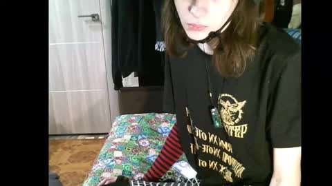 Snapshot of neko0x01 chatting on 10/21/25, 05:24 cyberkitty online show from 10/21/25, 05:24