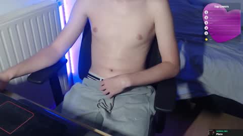 Nelan online show from 09/22/25, 08:44