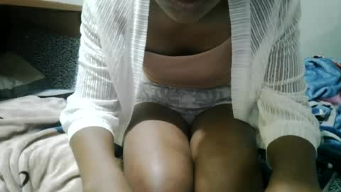 nelia_84 online show from 07/12/26, 11:18