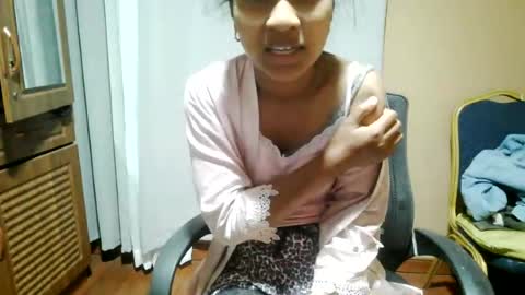 nelia_84 online show from 07/27/26, 04:14