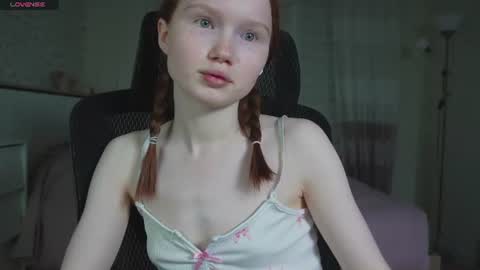 Snapshot of nellie_baby chatting on 06/10/26, 07:46 Nellie online show from 06/10/26, 07:46