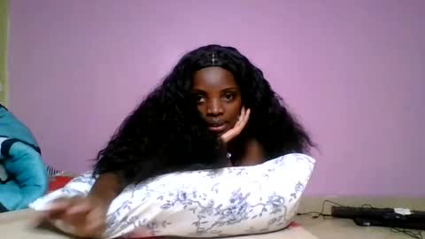 nelly_ebony5 online show from 06/10/26, 07:40