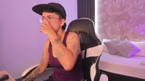 N E L L Y online show from 07/25/26, 12:14