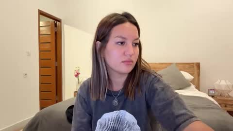 Snapshot of nellyfischer chatting on 09/30/25, 02:33 Nelly online show from 09/30/25, 02:33