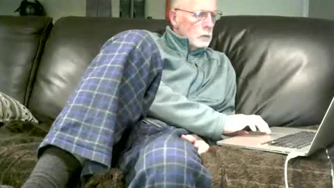 Jack online show from 11/15/25, 01:03