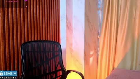 Snapshot of nena_cupcake_ chatting on 04/22/26, 11:12 Salome Nena cupcake online show from 04/22/26, 11:12