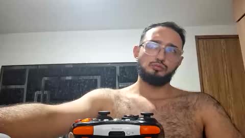 Snapshot of nene131523 chatting on 11/16/25, 09:04 nene131523 online show from 11/16/25, 09:04