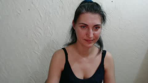 Nensy online show from 02/02/25, 12:09