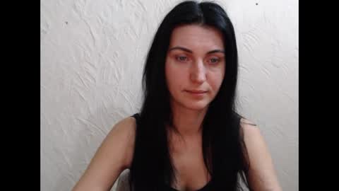 Nensy online show from 02/08/25, 08:32