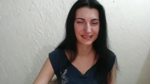 Nensy online show from 02/14/25, 09:21
