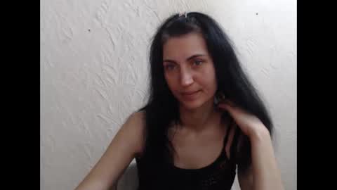 Nensy online show from 04/14/26, 02:56
