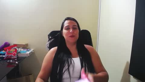 kelly lopez online show from 01/09/25, 04:06