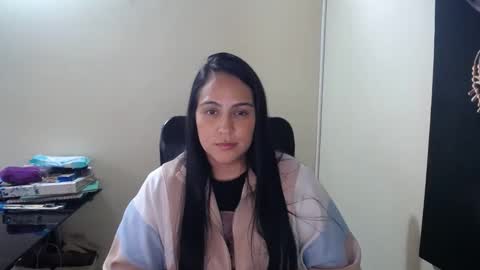 kelly lopez online show from 02/06/25, 01:21