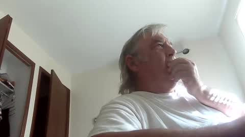 neohiom4f online show from 05/27/26, 12:57
