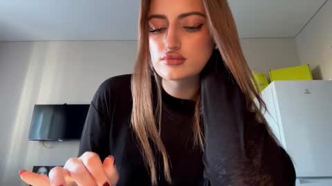 Snapshot of neomapruden chatting on 10/20/25, 09:21 Jessica u can call me Queen online show from 10/20/25, 09:21