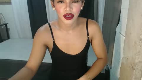 Snapshot of neomi_hardcock chatting on 10/23/25, 07:07 neomi online show from 10/23/25, 07:07