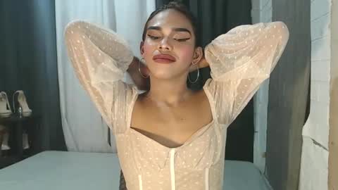 Snapshot of neomi_hardcock chatting on 11/20/25, 06:46 neomi online show from 11/20/25, 06:46