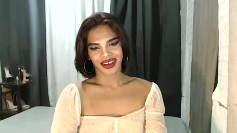 Snapshot of neomi_hardcock chatting on 11/26/25, 04:41 neomi online show from 11/26/25, 04:41