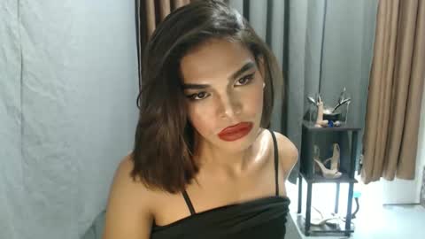 neomi online show from 04/28/26, 02:55