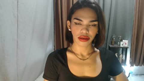 neomi online show from 07/17/26, 07:41