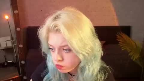 Snapshot of neondollxx chatting on 06/14/26, 07:16 Monica online show from 06/14/26, 07:16