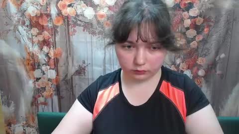 NeonilaLisova online show from 05/12/26, 11:07
