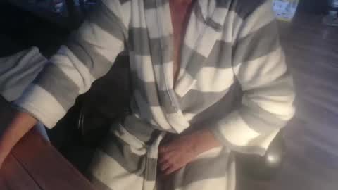Snapshot of neptun1965 chatting on 12/06/24, 09:43 neptun1965 online show from 12/06/24, 09:43