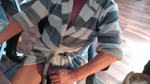 Snapshot of neptun1965 chatting on 03/20/26, 12:54 neptun1965 online show from 03/20/26, 12:54