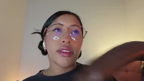 Snapshot of nerak_a chatting on 09/18/25, 04:42 Helena Every Friday new video for my fan club loves online show from 09/18/25, 04:42