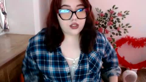 Snapshot of nereia chatting on 06/10/26, 06:51 nereia online show from 06/10/26, 06:51
