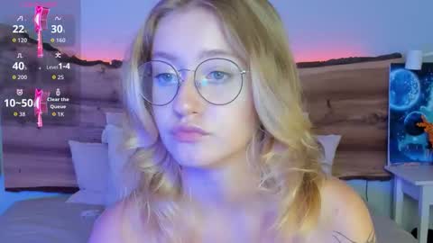 Nerissa online show from 09/17/25, 07:48