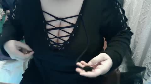 Snapshot of neslihan35 chatting on 02/13/25, 06:09 neslihan online show from 02/13/25, 06:09