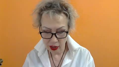 NessyJenixs online show from 03/10/25, 05:50
