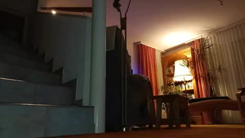 Snapshot of neu4gierig chatting on 12/18/24, 06:46 neu4gierig online show from 12/18/24, 06:46