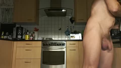 Snapshot of neu4gierig chatting on 10/27/25, 04:16 neu4gierig online show from 10/27/25, 04:16