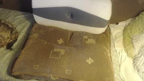 Snapshot of new_milf chatting on 11/02/25, 05:15 Lilly online show from 11/02/25, 05:15