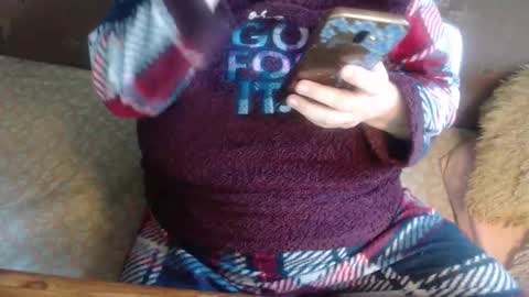 Snapshot of new_milf chatting on 11/04/25, 08:24 Lilly online show from 11/04/25, 08:24