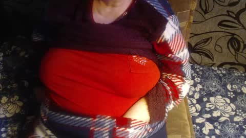 Snapshot of new_milf chatting on 11/30/25, 08:51 Lilly online show from 11/30/25, 08:51