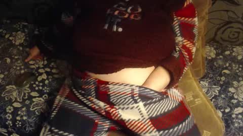 Snapshot of new_milf chatting on 12/04/25, 03:16 Lilly online show from 12/04/25, 03:16