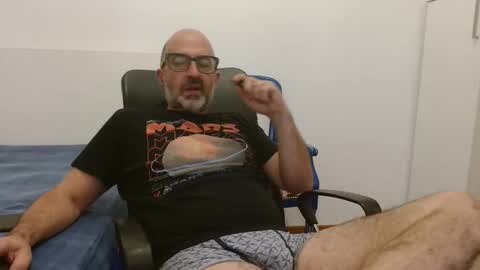 Snapshot of new_simi_74 chatting on 09/28/25, 06:13 simi online show from 09/28/25, 06:13