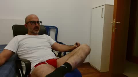 Snapshot of new_simi_74 chatting on 10/07/25, 06:16 simi online show from 10/07/25, 06:16