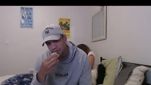 Jordan   online show from 09/29/25, 02:49