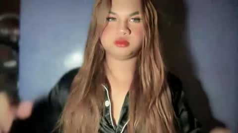 Snapshot of newbitch_intown69 chatting on 10/11/25, 12:54 Jane online show from 10/11/25, 12:54