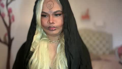 Snapshot of newbitch_intown69 chatting on 10/31/25, 01:39 Jane online show from 10/31/25, 01:39