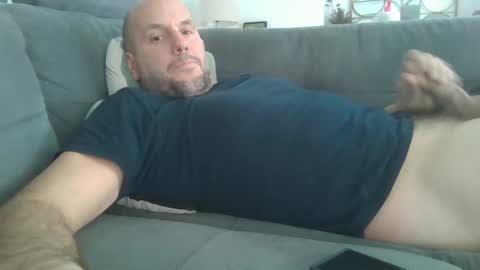 Snapshot of newicartman chatting on 01/10/25, 12:58 newicartman online show from 01/10/25, 12:58