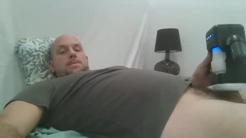 Snapshot of newicartman chatting on 02/12/26, 12:55 newicartman online show from 02/12/26, 12:55