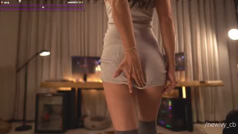 Snapshot of newivy chatting on 07/08/26, 10:47 Ivy online show from 07/08/26, 10:47