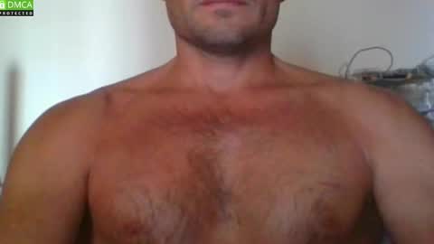 Snapshot of newtyguy90 chatting on 09/24/25, 08:06 newtyguy90 online show from 09/24/25, 08:06