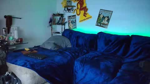 Snapshot of newyou25loveuss chatting on 11/19/25, 12:32 SexyTime0420 online show from 11/19/25, 12:32